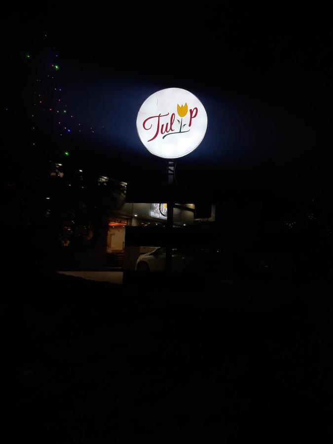 Tulip Flowing River View Hotel. Shamshi Exterior foto